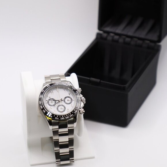 Seiko Mod "Panda" Daytona VK63 Chronograph – White Dial, Black Bezel, 40mm Drive - Picture 1 of 8